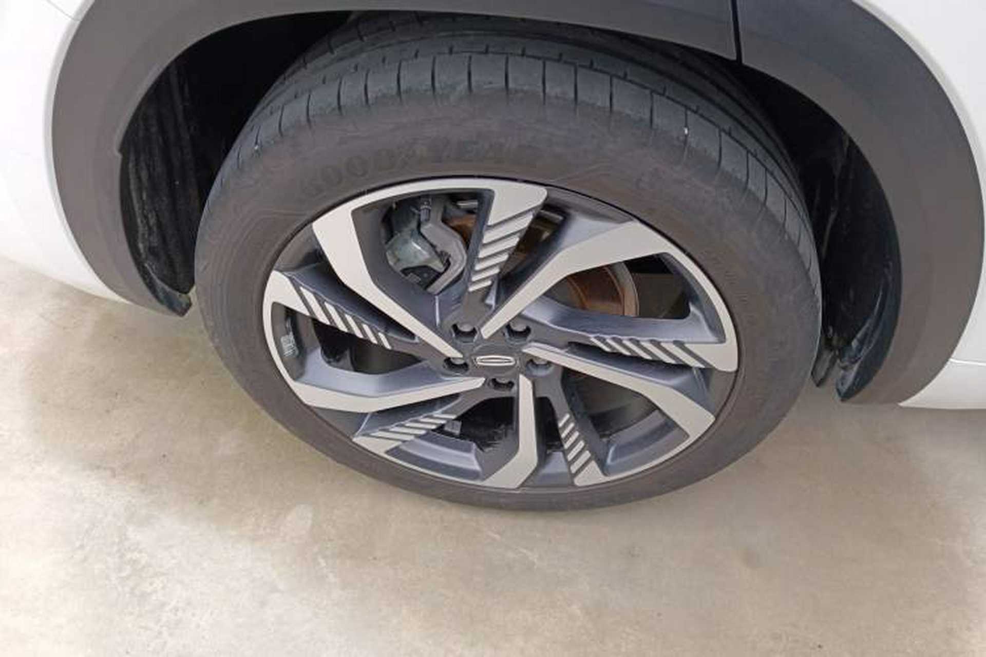 Used Geely Auto Monjaro L 2024 2.0TD High-Power Automatic Two-Wheel Drive Skyline Edition Right Rear Wheel Hub