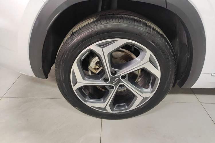 Used Geely Auto Monjaro L 2024 2.0TD High-Power Automatic Two-Wheel Drive Yunqi Version Right Rear Wheel Hub