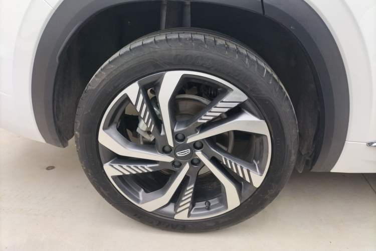 Used Geely Auto Monjaro L 2024 2.0TD High-Power Automatic Two-Wheel Drive Skyline Edition Right Rear Wheel Hub