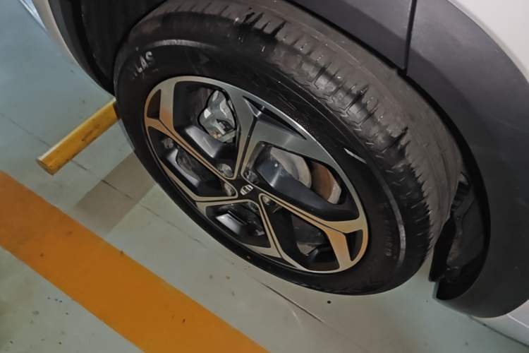 Used Geely Auto Monjaro L 2024 2.0TD DCT EVO Two-Wheel Drive Long-Range Version Right Rear Wheel Hub