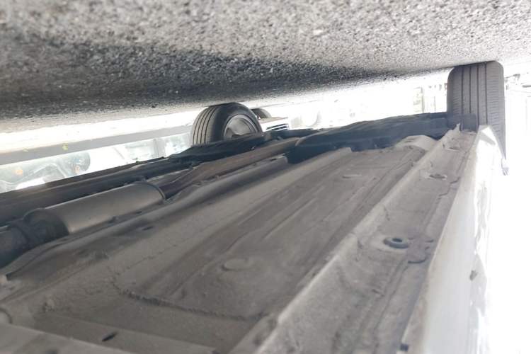 Used Geely Auto Monjaro L 2024 2.0TD High-Power Automatic Two-Wheel Drive Yunqi Version Right Side Sill