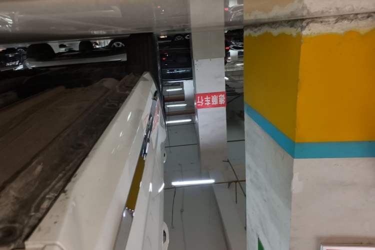 Used Geely Auto Monjaro L 2024 2.0TD High-Power Automatic Two-Wheel Drive Yunqi Version Right Side Sill