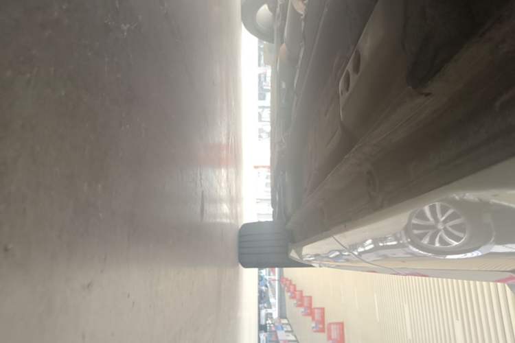 Used Geely Auto Monjaro L 2024 2.0TD High-Power Automatic Two-Wheel Drive Yunqi Version Right Side Sill