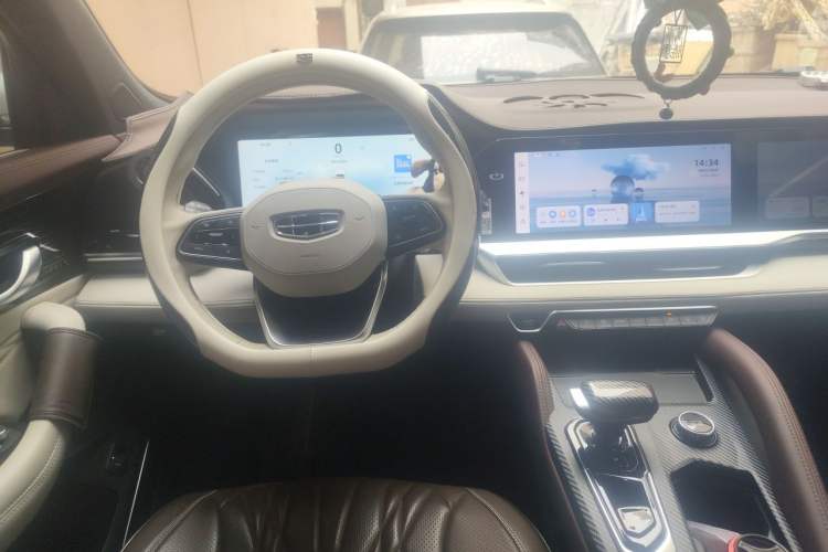 Used Geely Auto Monjaro L 2024 2.0TD High-Power Automatic Two-Wheel Drive Yunqi Version Steering Wheel