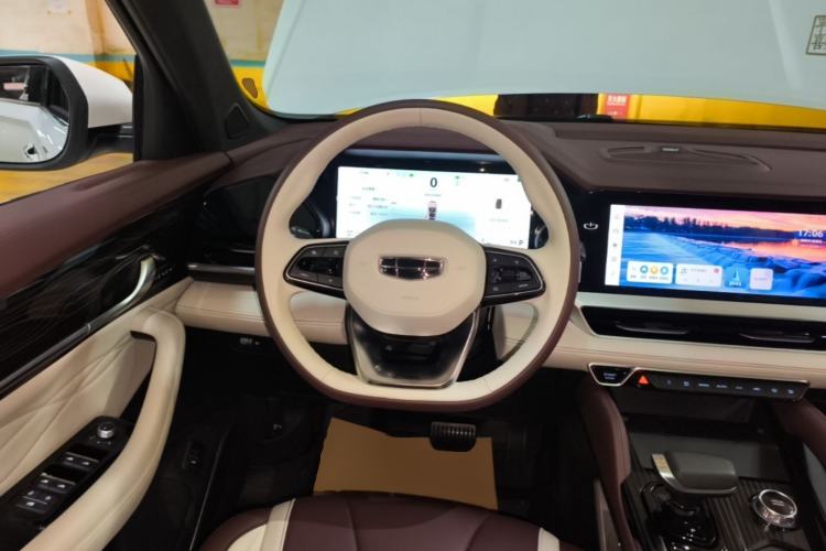 Used Geely Auto Monjaro L 2024 2.0TD High-Power Automatic Two-Wheel Drive Yunqi Version Steering Wheel