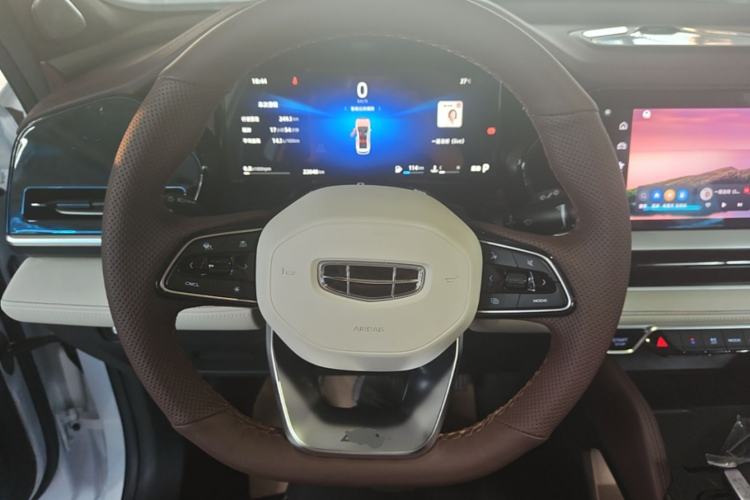 Used Geely Auto Monjaro L 2024 2.0TD High-Power Automatic Two-Wheel Drive Yunqi Version Steering Wheel