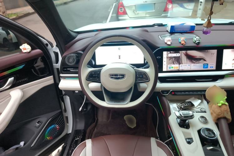 Used Geely Auto Monjaro L 2024 2.0TD High-Power Automatic Two-Wheel Drive Yunqi Version Steering Wheel