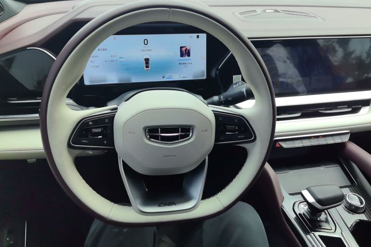 Used Geely Auto Monjaro L 2024 2.0TD High-Power Automatic Two-Wheel Drive Yunqi Version Steering Wheel