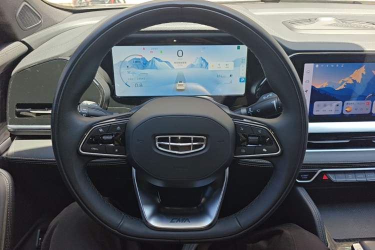 Used Geely Auto Monjaro L 2024 2.0TD DCT EVO Two-Wheel Drive Long-Range Version Steering Wheel