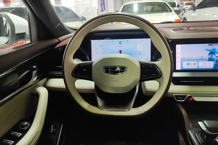 Used Geely Auto Monjaro L 2024 2.0TD High-Power Automatic Two-Wheel Drive Yunqi Version Steering Wheel
