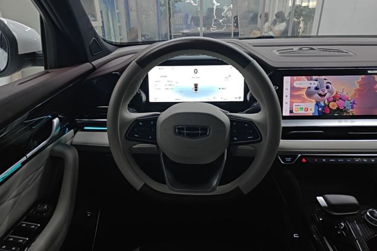 Used Geely Auto Monjaro L 2024 2.0TD High-Power Automatic Two-Wheel Drive Yunqi Version Steering Wheel