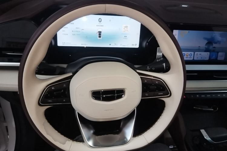 Used Geely Auto Monjaro L 2024 2.0TD High-Power Automatic Two-Wheel Drive Yunqi Version Steering Wheel
