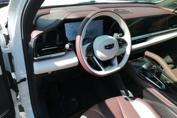 Used Geely Auto Monjaro L 2024 2.0TD High-Power Automatic Two-Wheel Drive Yunqi Version Steering Wheel