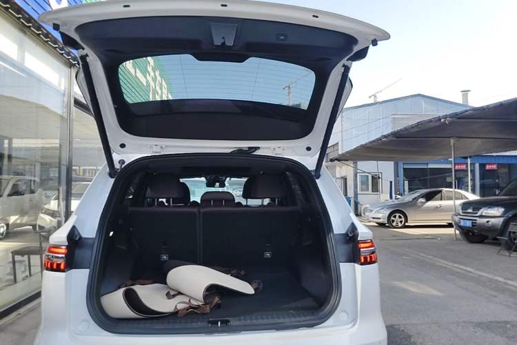 Used Geely Auto Monjaro L 2024 2.0TD High-Power Automatic Two-Wheel Drive Yunqi Version Trunk