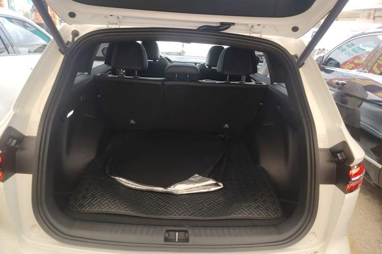 Used Geely Auto Monjaro L 2024 2.0TD DCT EVO Two-Wheel Drive Long-Range Version Trunk