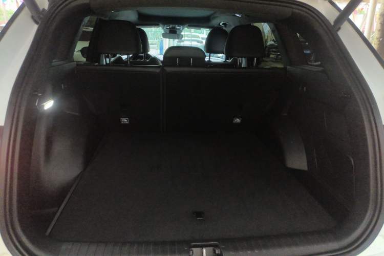 Used Geely Auto Monjaro L 2024 2.0TD High-Power Automatic Two-Wheel Drive Skyline Edition Trunk