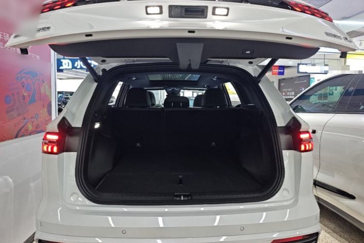 Used Geely Auto Monjaro L 2024 2.0TD DCT EVO Two-Wheel Drive Long-Range Version Trunk