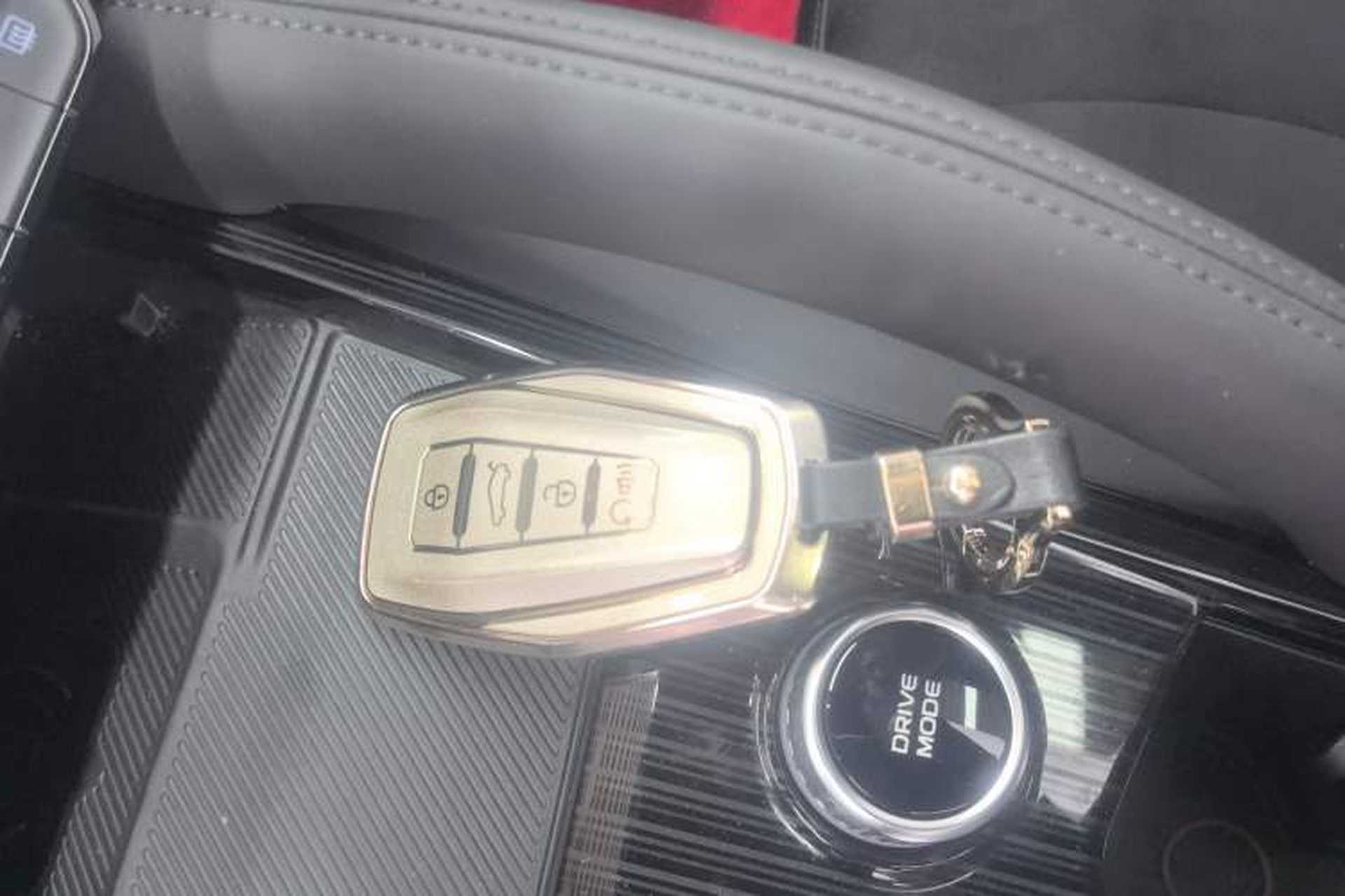 Used Geely Auto Monjaro L 2024 2.0TD High-Power Automatic Two-Wheel Drive Skyline Edition Vehicle Key