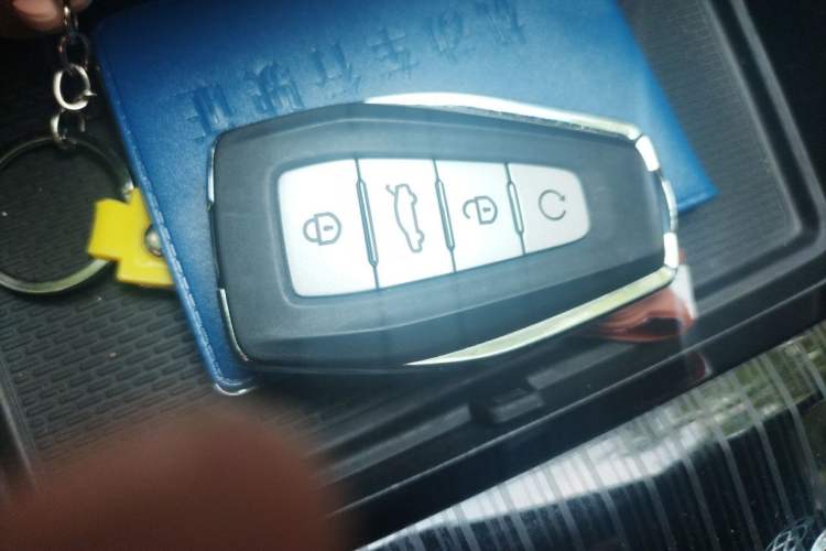 Used Geely Auto Monjaro L 2024 2.0TD DCT EVO Two-Wheel Drive Prestige Version Vehicle Key