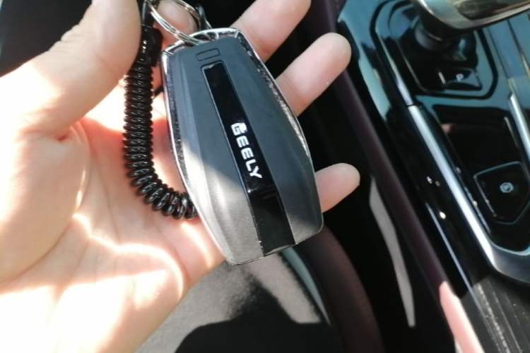 Used Geely Auto Monjaro L 2024 2.0TD High-Power Automatic Two-Wheel Drive Yunqi Version Vehicle Key