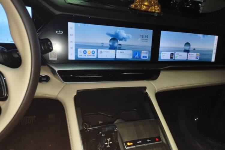 Used Geely Auto Monjaro L 2025 Dongfang Yao 2.0TD Automatic Jinzhao Edition Audio And AC Panel