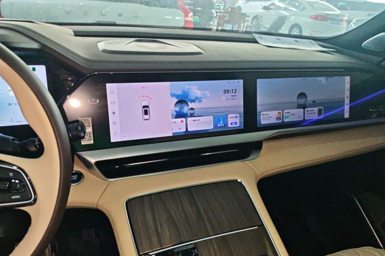 Used Geely Auto Monjaro L 2025 Dongfang Yao 2.0TD Automatic Lanxing Edition Audio And AC Panel