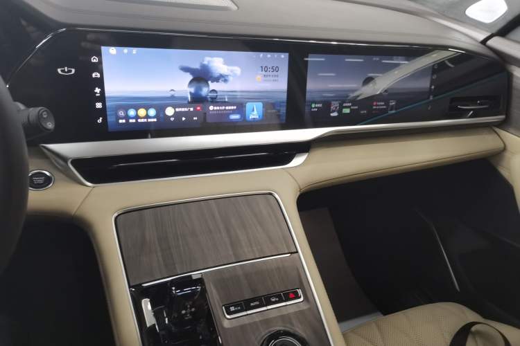 Used Geely Auto Monjaro L 2025 Dongfang Yao 2.0TD Automatic All-Wheel-Drive Wangyue Edition Audio And AC Panel