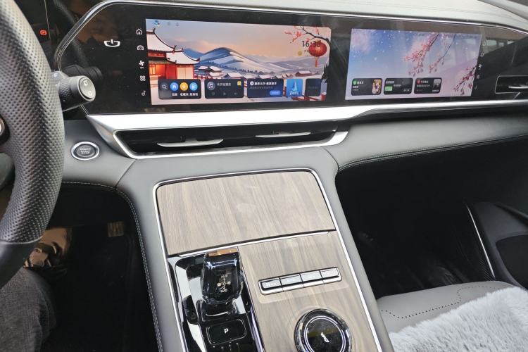 Used Geely Auto Monjaro L 2025 Dongfang Yao 2.0TD Automatic Lanxing Edition Audio And AC Panel