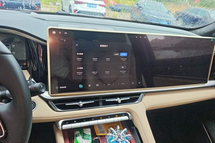 Used Geely Auto Monjaro L 2025 Dongfang Yao 2.0TD Automatic Lanxing Edition Audio And AC Panel