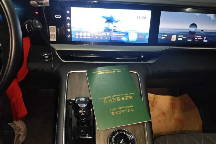 Used Geely Auto Monjaro L 2025 Dongfang Yao 2.0TD Automatic All-Wheel-Drive Wangyue Edition Audio And AC Panel