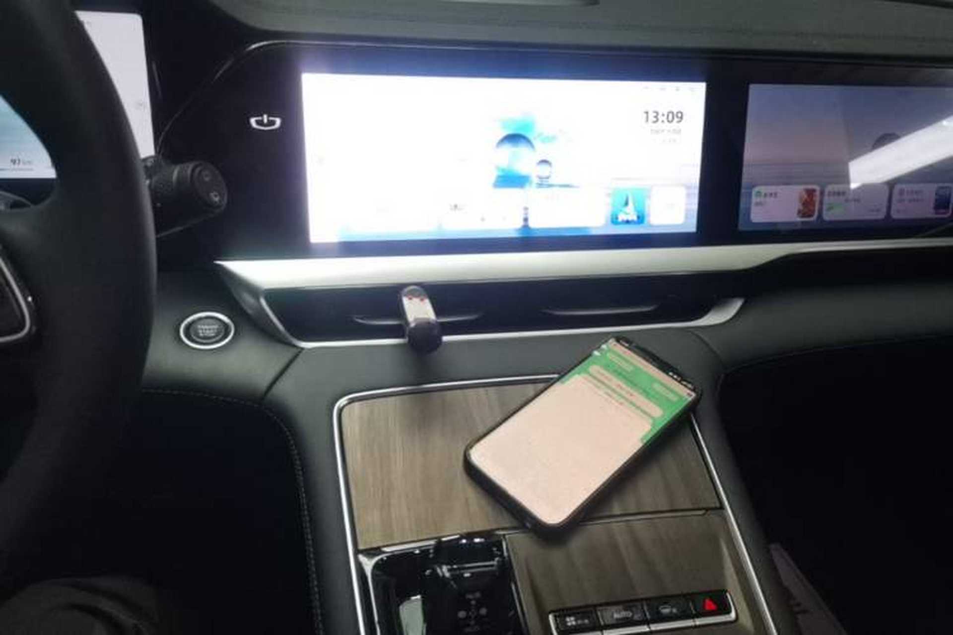 Used Geely Auto Monjaro L 2025 Dongfang Yao 2.0TD Automatic All-Wheel-Drive Wangyue Edition Audio And AC Panel