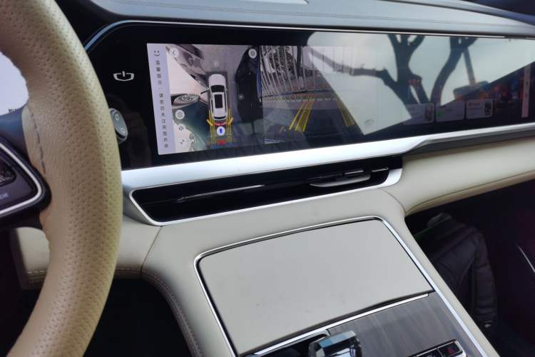 Used Geely Auto Monjaro L 2025 Dongfang Yao 2.0TD Automatic All-Wheel-Drive Wangyue Edition Audio And AC Panel