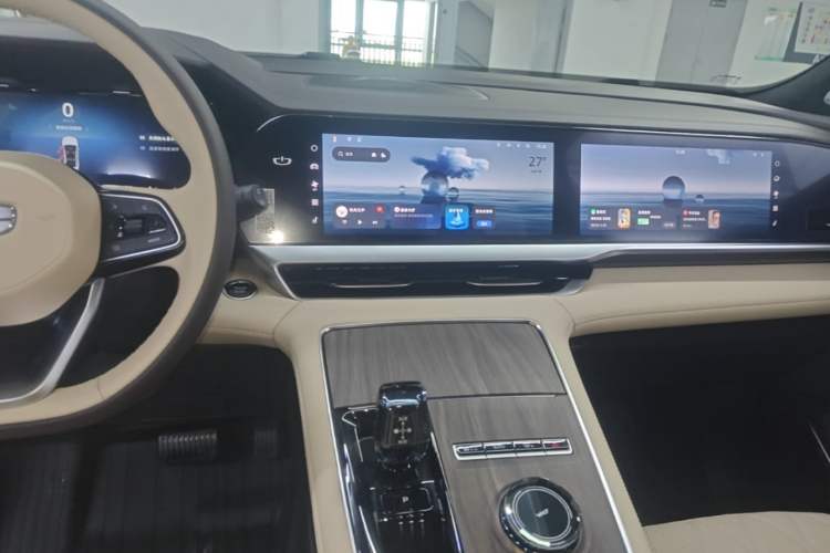 Used Geely Auto Monjaro L 2025 Dongfang Yao 2.0TD Automatic Lanxing Edition Audio And AC Panel