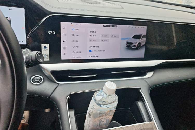 Used Geely Auto Monjaro L 2025 Dongfang Yao 2.0TD Automatic Lanxing Edition Audio And AC Panel