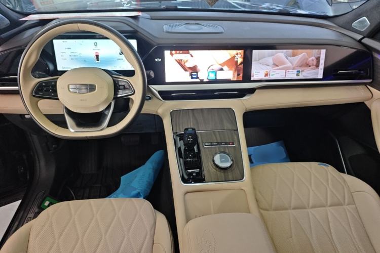 Used Geely Auto Monjaro L 2025 Dongfang Yao 2.0TD Automatic Lanxing Edition Center Console