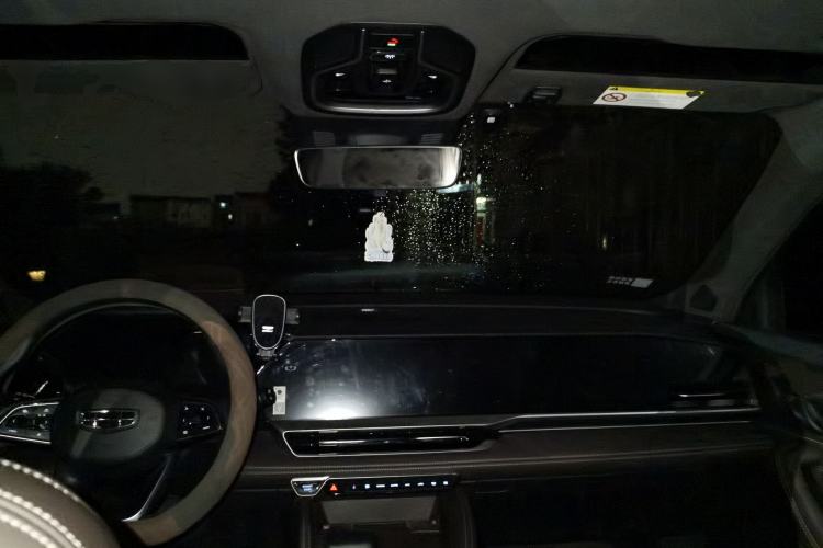 Used Geely Auto Monjaro L 2025 2.0TD Automatic Xingyun Version Center Console