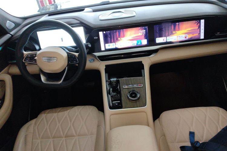 Used Geely Auto Monjaro L 2025 Dongfang Yao 2.0TD Automatic Lanxing Edition Center Console