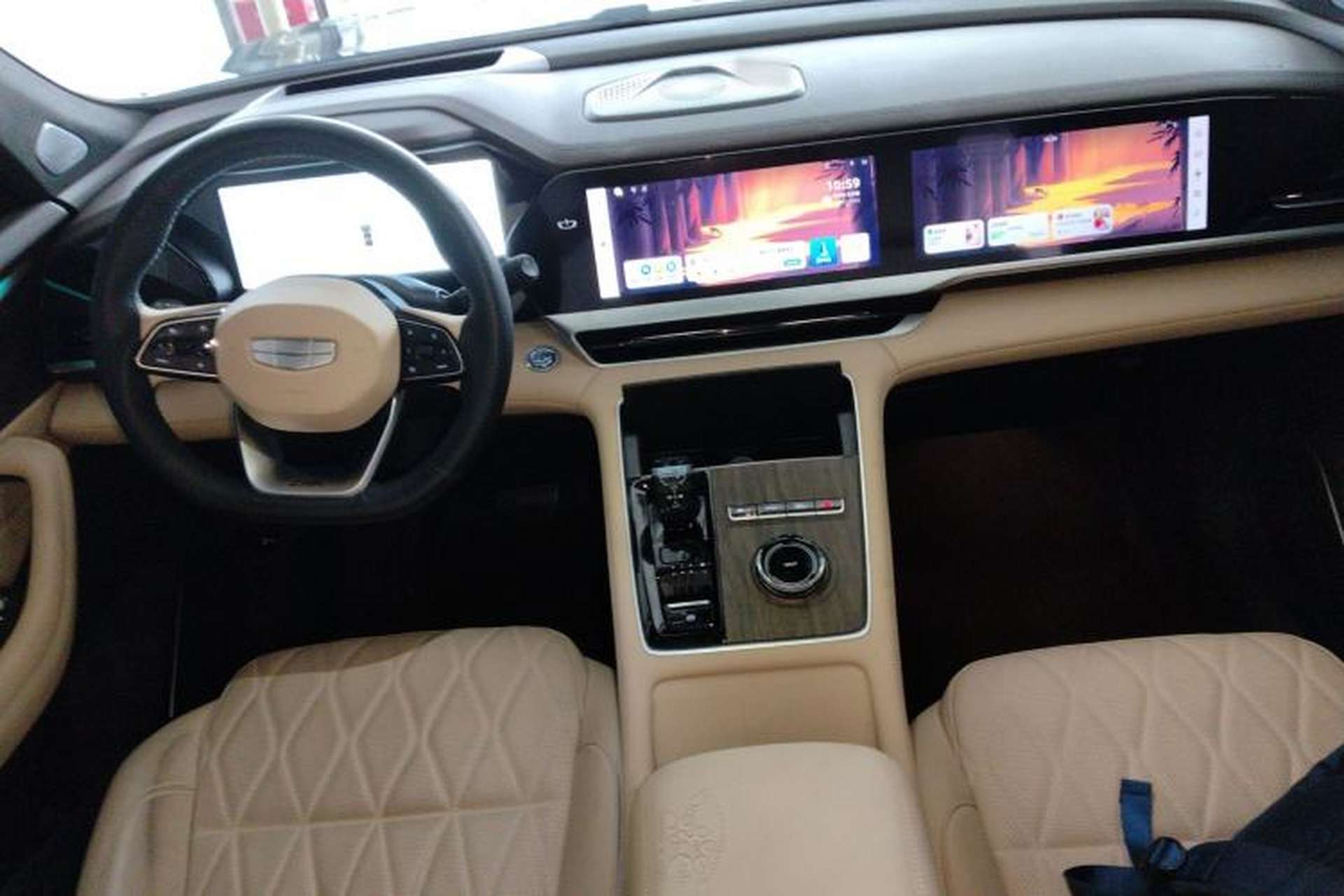 Used Geely Auto Monjaro L 2025 Dongfang Yao 2.0TD Automatic Lanxing Edition Center Console