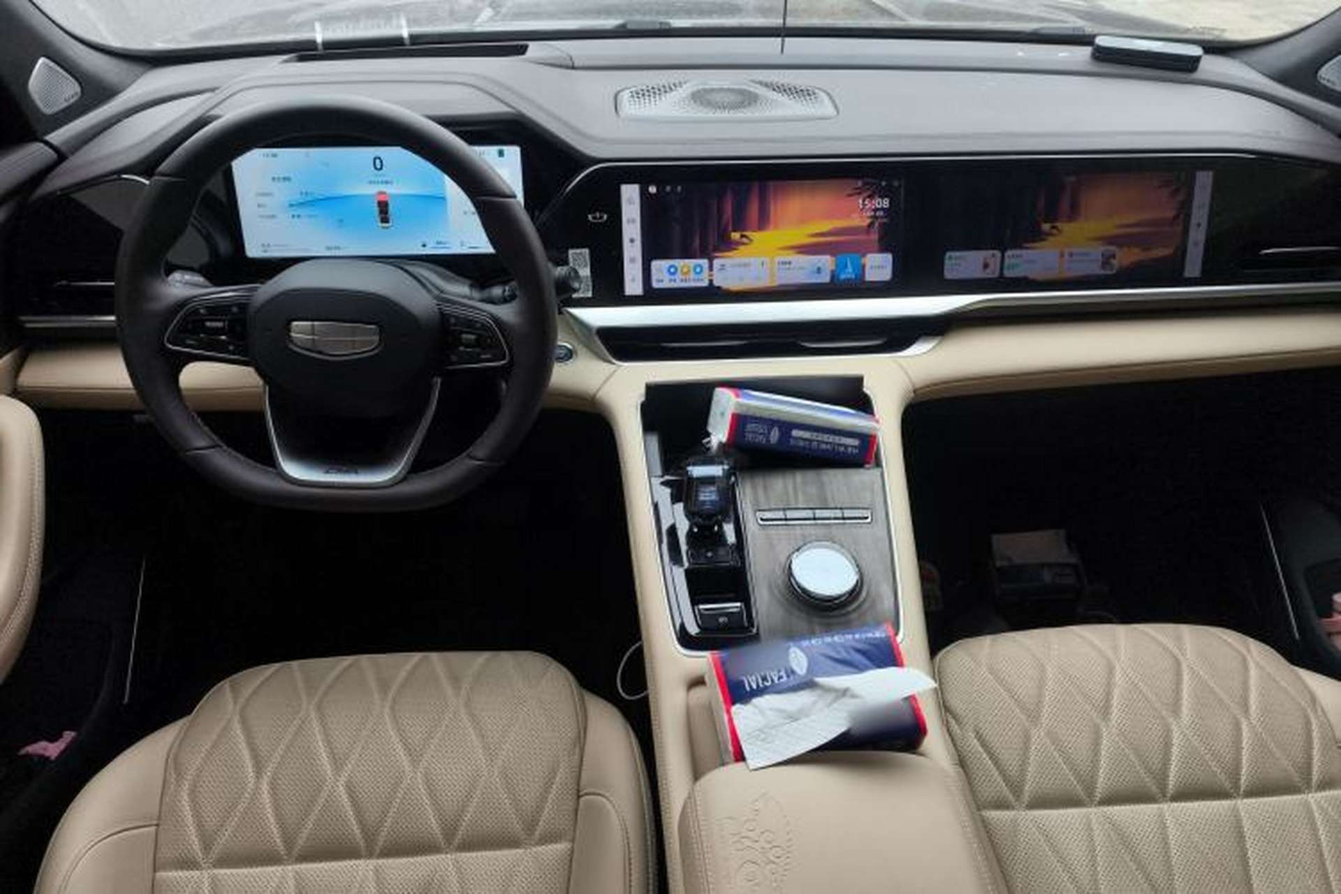 Used Geely Auto Monjaro L 2025 Dongfang Yao 2.0TD Automatic Lanxing Edition Center Console