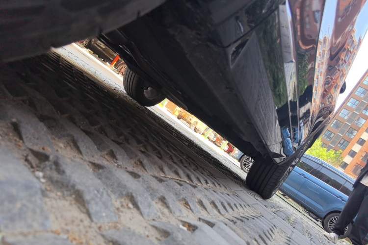 Used Geely Auto Monjaro L 2025 Dongfang Yao 2.0TD Automatic Lanxing Edition Chassis Front Left