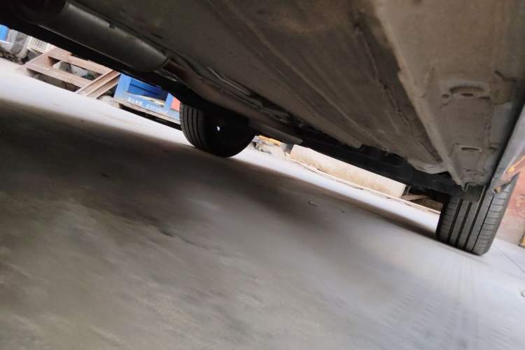 Used Geely Auto Monjaro L 2025 Dongfang Yao 2.0TD Automatic Lanxing Edition Chassis Front Left