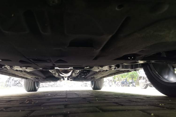 Used Geely Auto Monjaro L 2025 Dongfang Yao 2.0TD Automatic Lanxing Edition Chassis Front