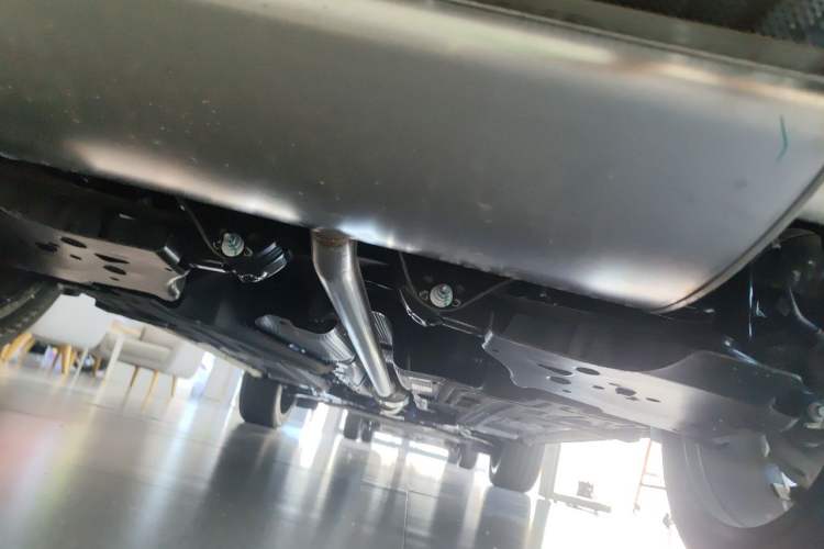 Used Geely Auto Monjaro L 2025 Dongfang Yao 2.0TD Automatic Lanxing Edition Chassis Rear