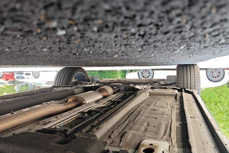 Used Geely Auto Monjaro L 2025 Dongfang Yao 2.0TD Automatic Jinzhao Edition Chassis Rear Left