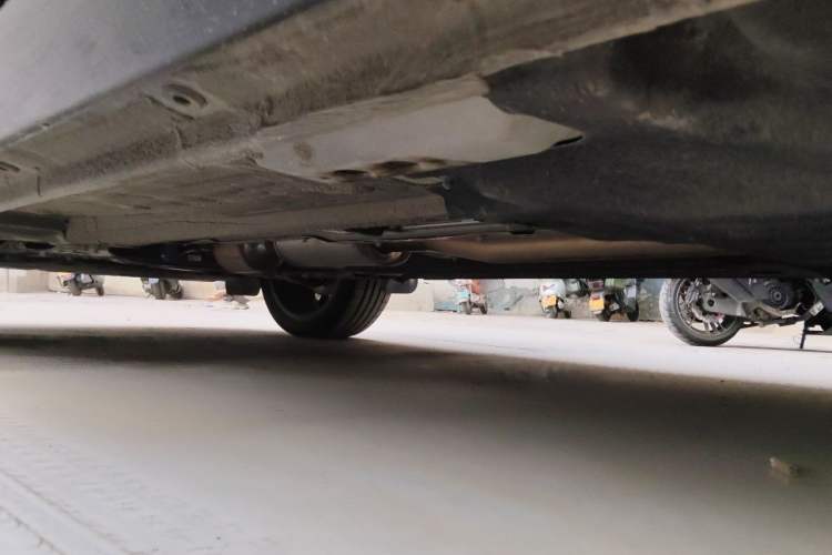 Used Geely Auto Monjaro L 2025 Dongfang Yao 2.0TD Automatic Lanxing Edition Chassis Rear Left