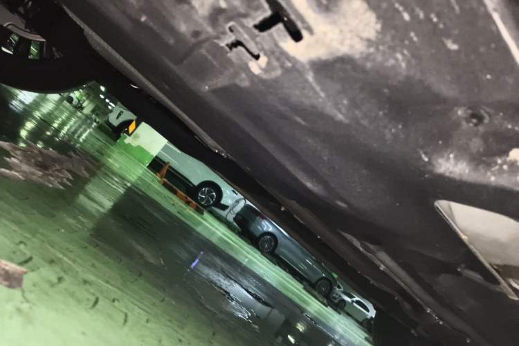 Used Geely Auto Monjaro L 2025 Dongfang Yao 2.0TD Automatic Jinzhao Edition Chassis Rear Right