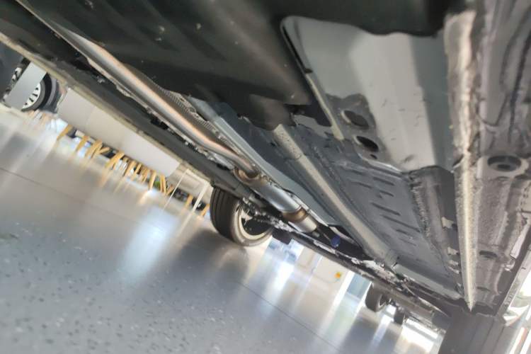 Used Geely Auto Monjaro L 2025 Dongfang Yao 2.0TD Automatic Lanxing Edition Chassis Rear Right