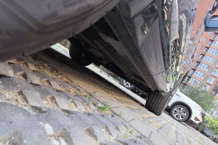 Used Geely Auto Monjaro L 2025 Dongfang Yao 2.0TD Automatic Lanxing Edition Chassis Rear Right