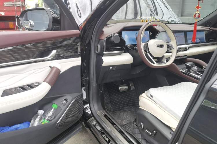 Used Geely Auto Monjaro L 2025 2.0TD Automatic Xingyun Version Driver Seat