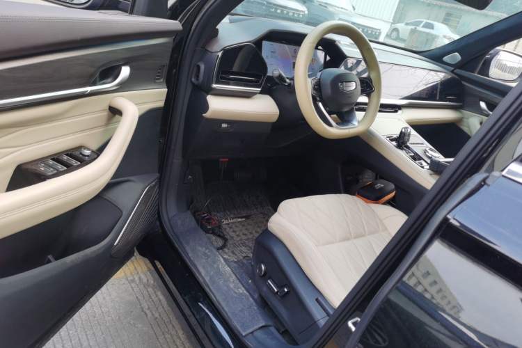 Used Geely Auto Monjaro L 2025 Dongfang Yao 2.0TD Automatic All-Wheel-Drive Wangyue Edition Driver Seat